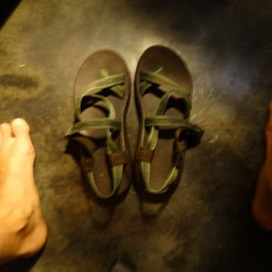 Mens Chacos size 13